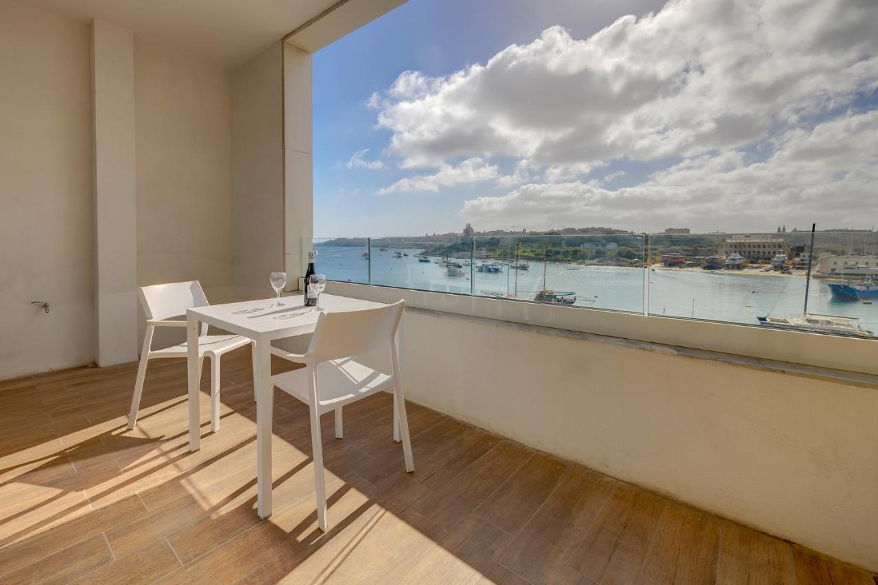 Spectacular Apartment Valletta And Harbour Views Sliema Ngoại thất bức ảnh